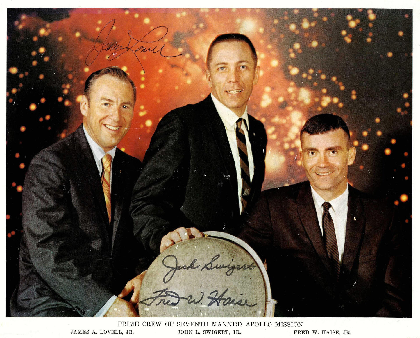 Apollo 13 crew autopen-signed 8x10'' official portrait - incl. Swigert